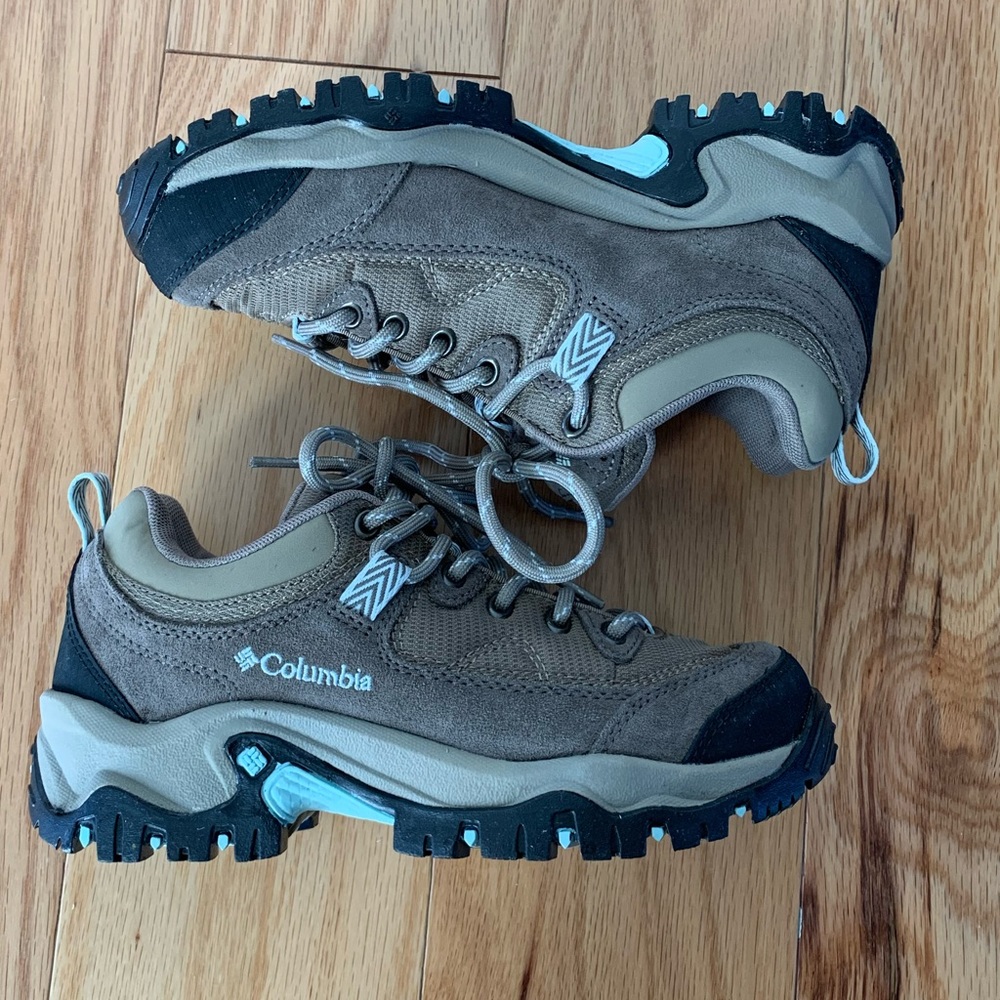 NWOT Columbia Brown Leather Athletic Hiking Shoes